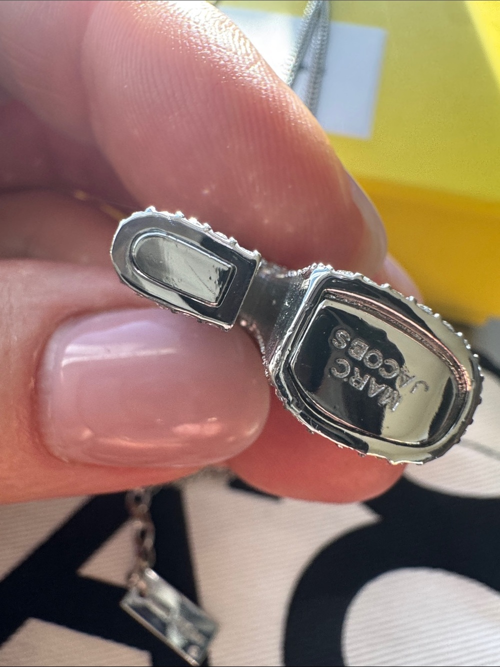 Marc Jacobs Silver Crystal Platform Charm neakless with Logo Pouch - Picture 3 of 6